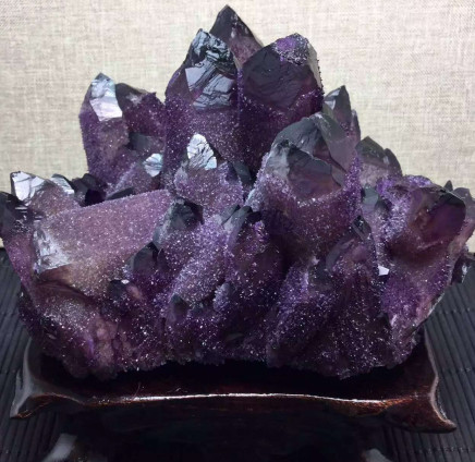 全球十大天然水晶图片,真正的纯天然的水晶长什么样子