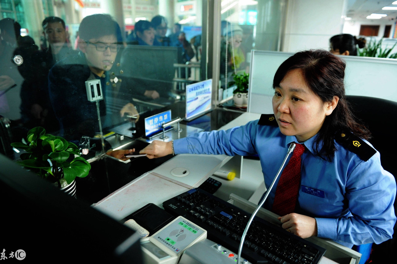 长途车首次互联互售,实现异地转乘曲线返乡