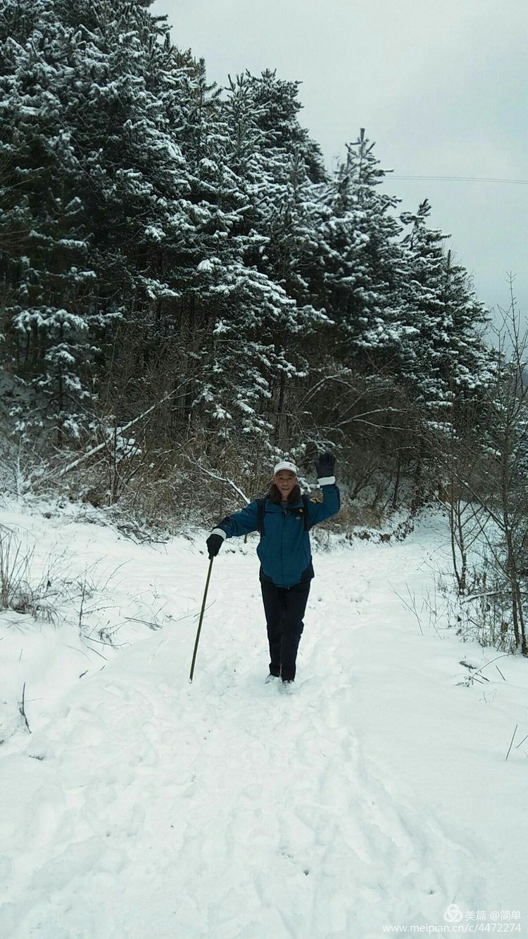 天池长白山雪岭,雨天天池山