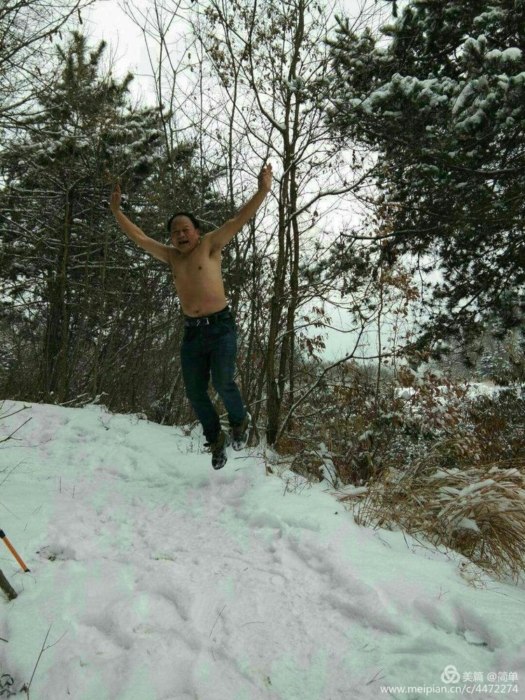 天池长白山雪岭,雨天天池山