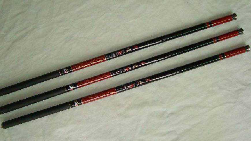 钓鱼怎么选择鱼竿种类呢,新手钓鱼入门鱼竿上面都有什么