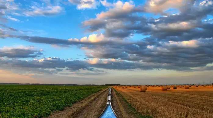 仅凭3毛钱的拉链撬动50亿大生意，一位流水线普通工人的逆袭史