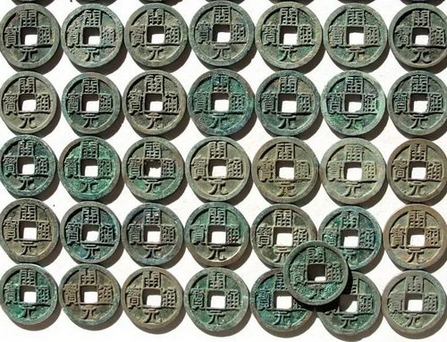 开元通宝三种锈色,开元通宝金银铜铁铅材质俱全