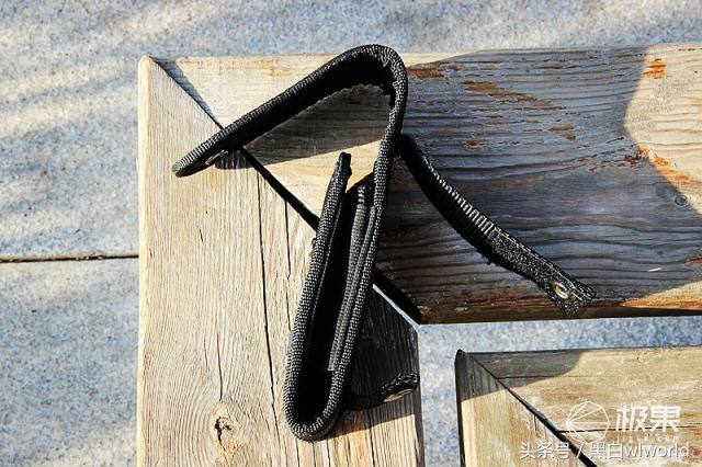 巴掌大的强光手电小钢炮,强光家用手电筒远射超亮