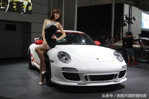 女朋友总跟闺蜜说我坏话,女朋友总是听闺蜜说我坏话怎么办