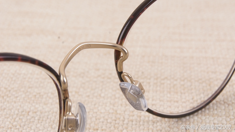 乔治阿玛尼giorgioarmani标识,乔治阿玛尼眼镜ax3007