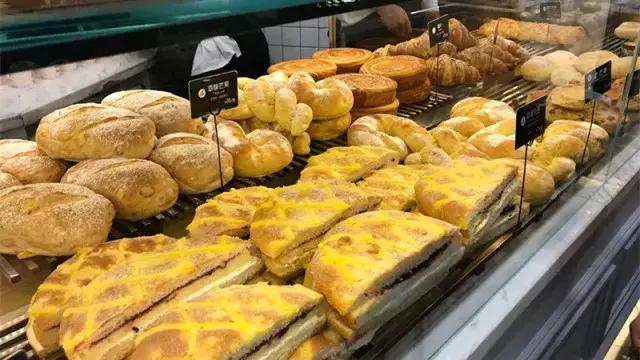 别再沉迷脏脏包了！咬上一口舌头都在雀跃的欧包，才是你的真爱！