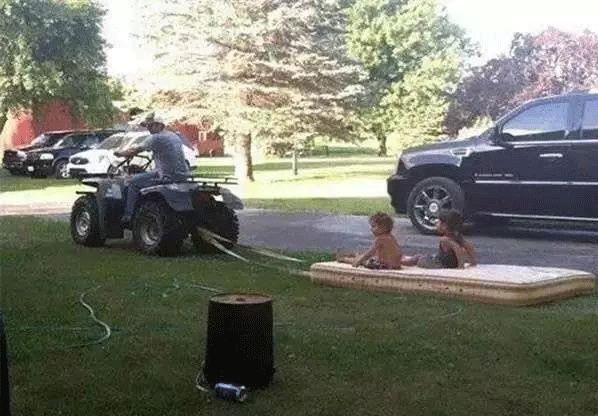 2018别养蛙了!身边的人都变潮爸潮妈了,我可能是个假的90后……