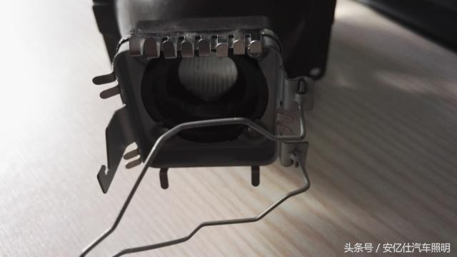 透镜光型不对?有可能是卡环不匹配