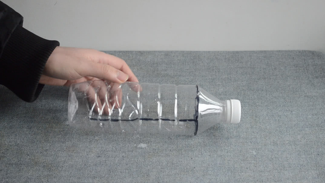 饮料瓶自制置物架,饮料瓶改置物架