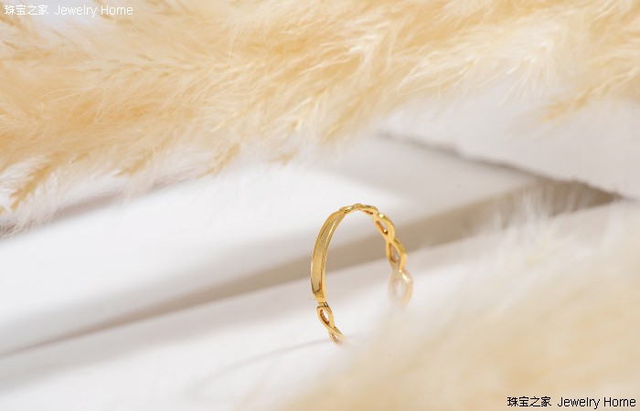 我猜谢瑞麟的设计师是个理工科的情话王