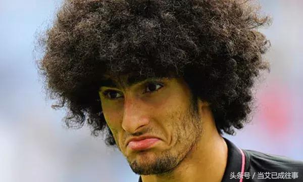 盘点足球运动员的奇葩发型,洗剪吹加个造型