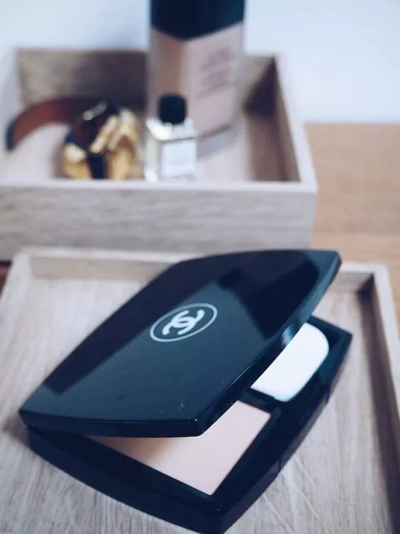 底妆到底是大牌好还是平价好,阿玛尼cpb气垫哪个好用