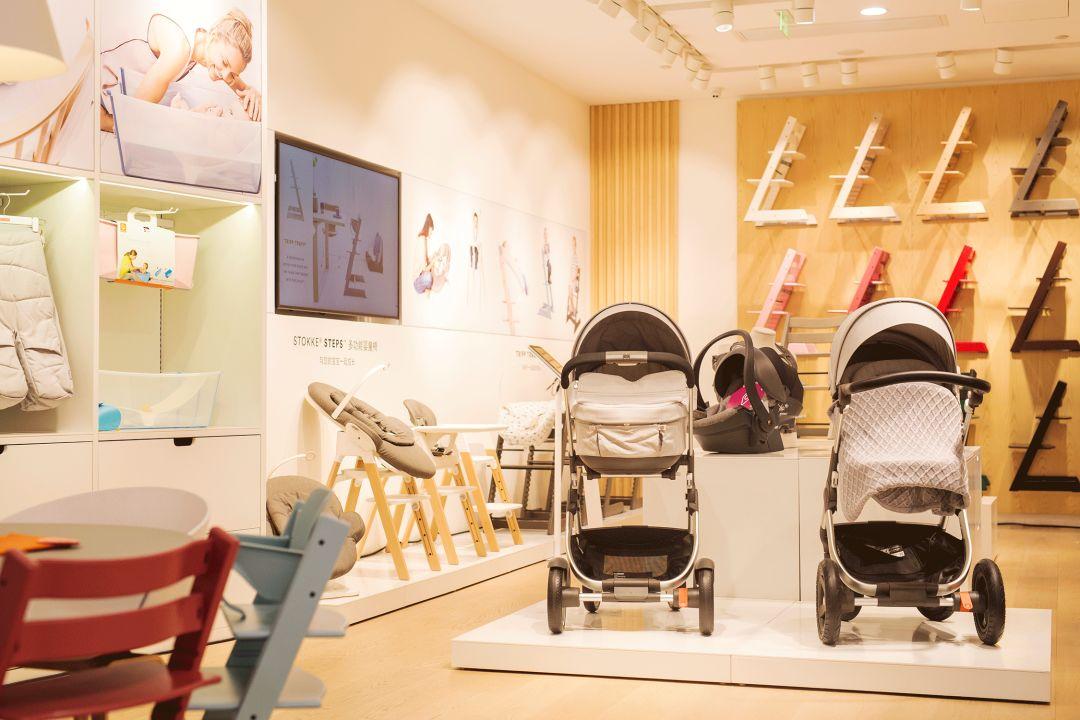 2018别养蛙了!身边的人都变潮爸潮妈了,我可能是个假的90后……