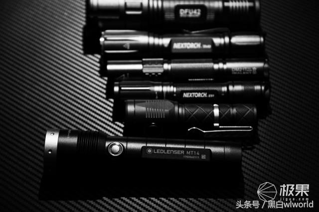 巴掌大的强光手电小钢炮,强光家用手电筒远射超亮