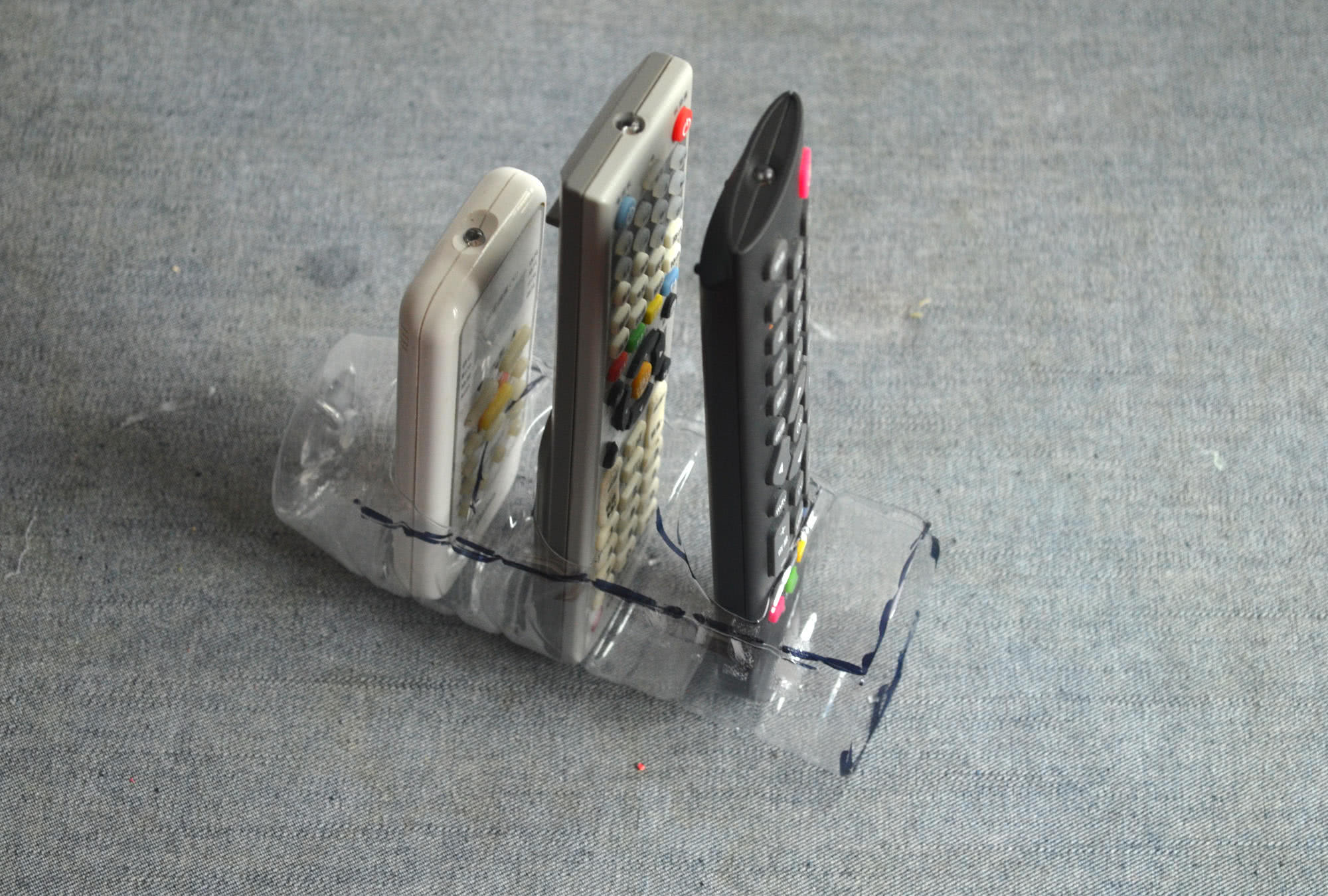 饮料瓶自制置物架,饮料瓶改置物架