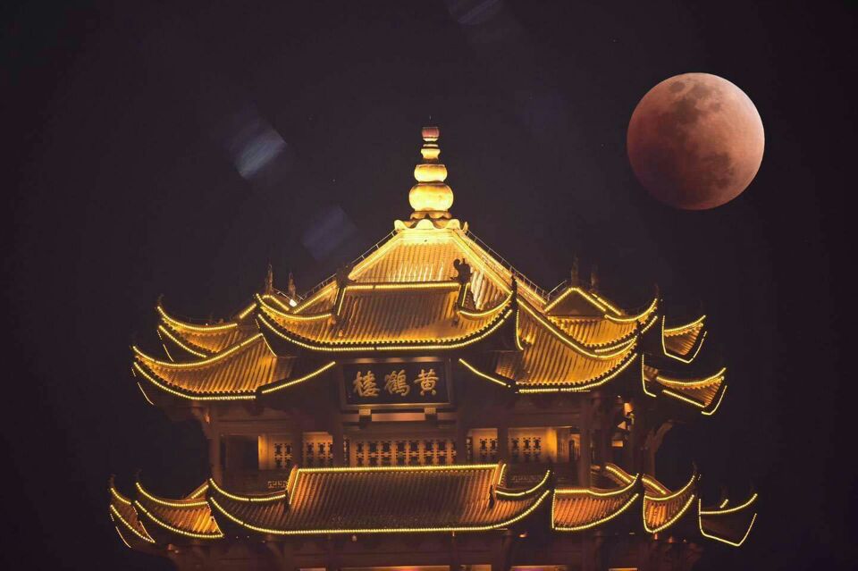 天象奇观和君共鉴,日食奇观难得见诗句