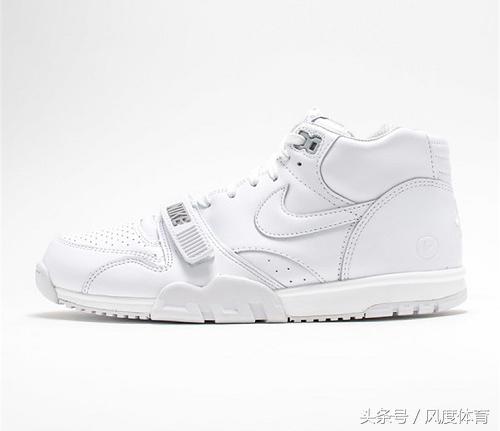 潮流元素席卷电竞圈，拯救你的穿搭困难症