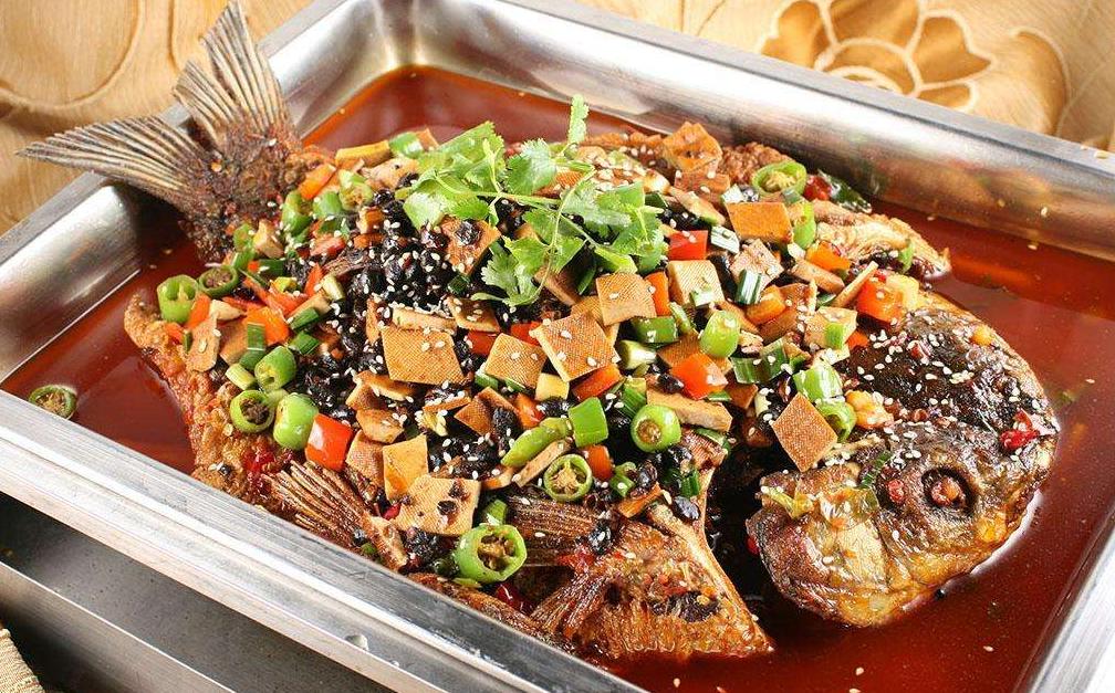豆豉烤鱼和蒜香烤鱼哪个好吃,重庆烤鱼为啥有股怪味道