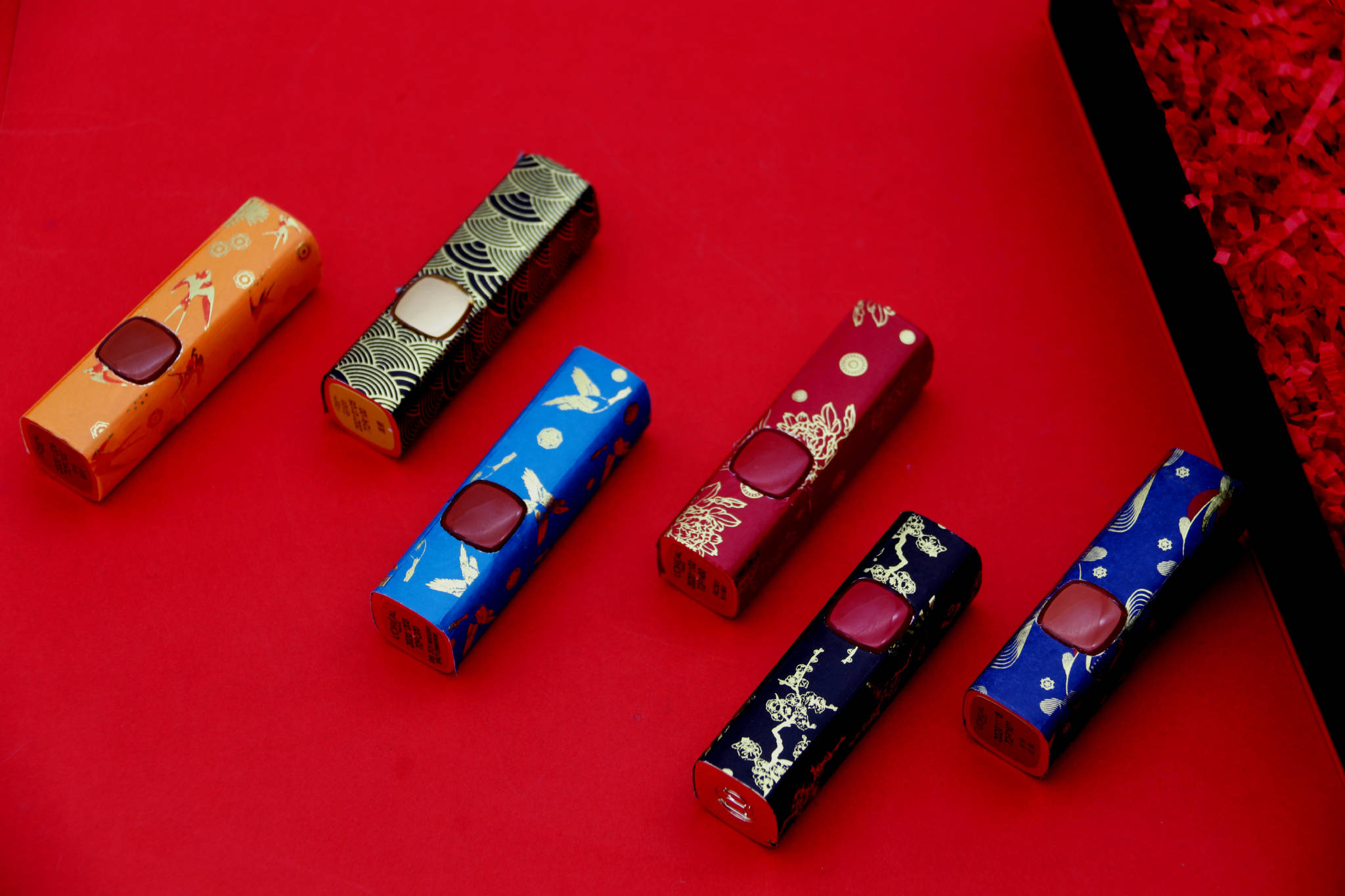 欧莱雅博物馆联名包装,欧莱雅口红化妆品礼盒