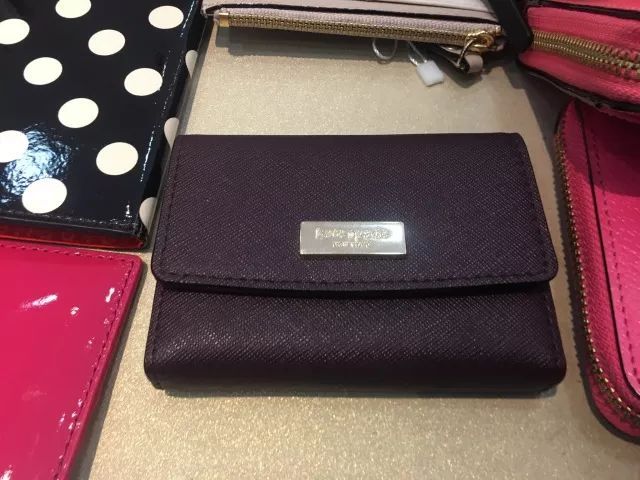 时代广场奥特莱斯打折店,katespade是什么档次