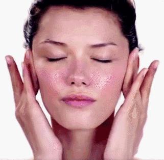 冬季补水补油还是起皮,比冬天补水更重要的补油