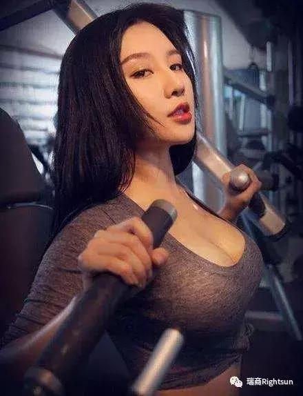 健美冠军体脂率是多少,26岁健美冠军小腿静脉爆裂