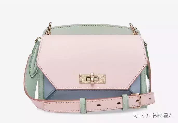 粉丝的钱有多好赚？唐嫣设计的淘宝风包包，售价超万元官方涨价卖