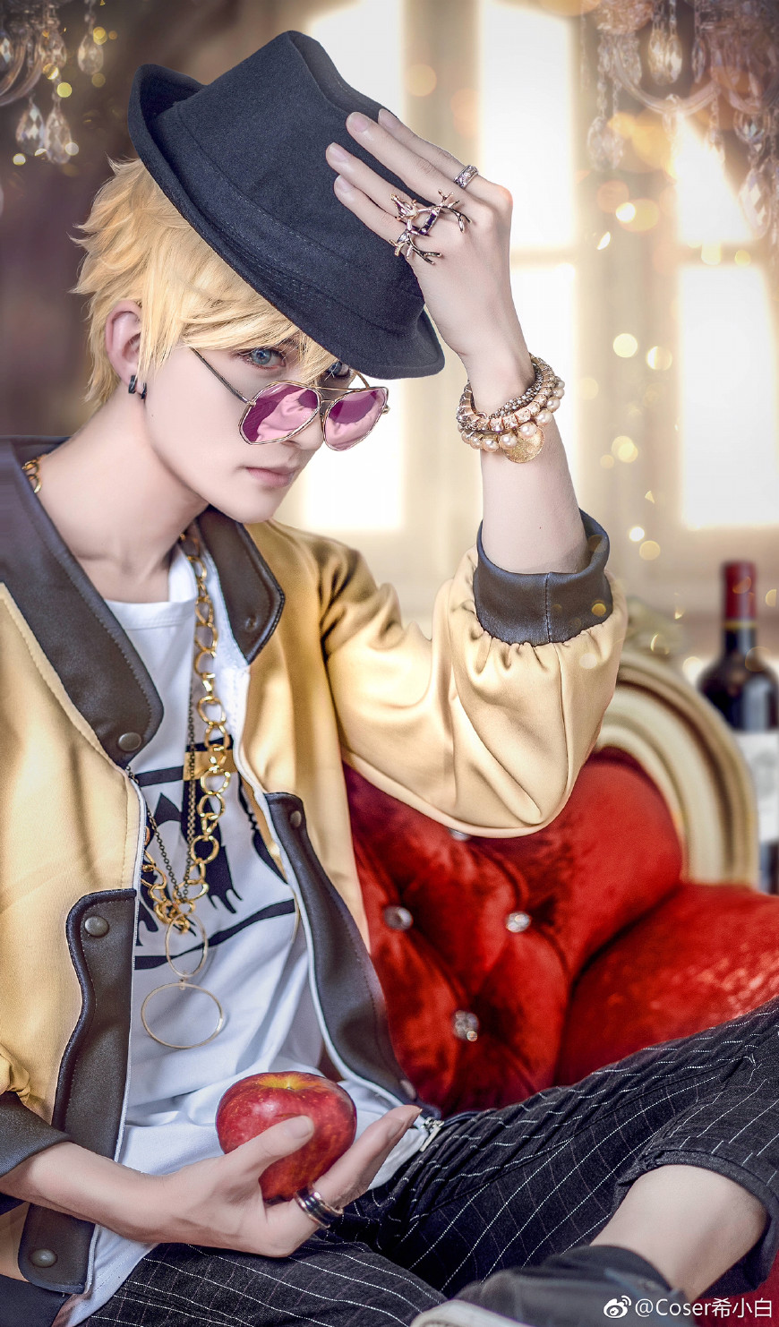 coser希小白和沈辞关系,恋与制作人周棋洛场景探索