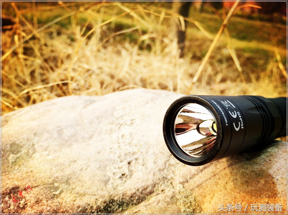 奈特科尔强光手电筒测评,nitecore奈特科尔10000流明手电筒