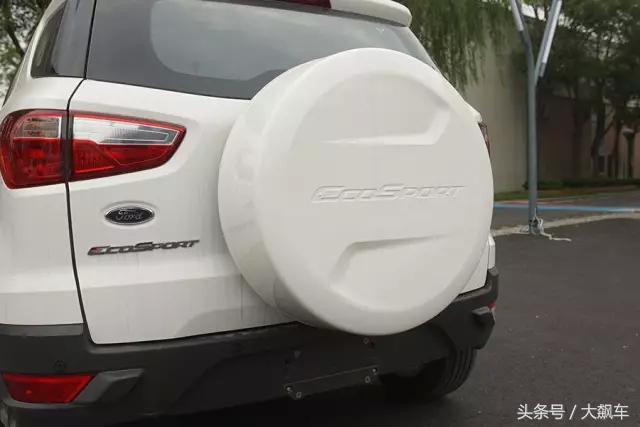 蜡烛灯+糟糕双离合，翼搏简直是廉价货里的“廉价机”！