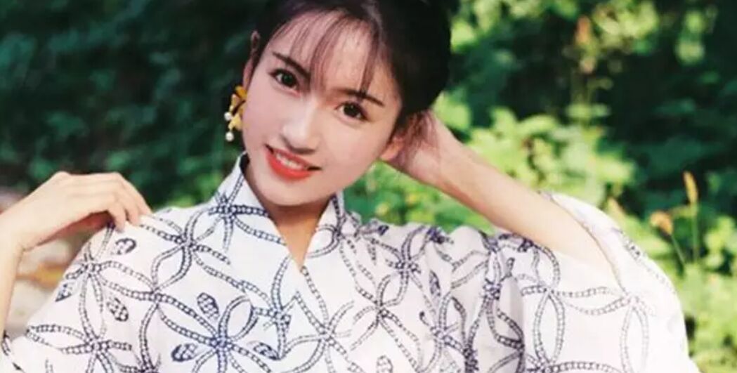 时尚发色不用漂,时尚又不张扬的发型