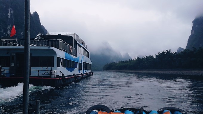 烟雨朦胧中的桂林山水,最简单桂林阳朔西街风景写生图片