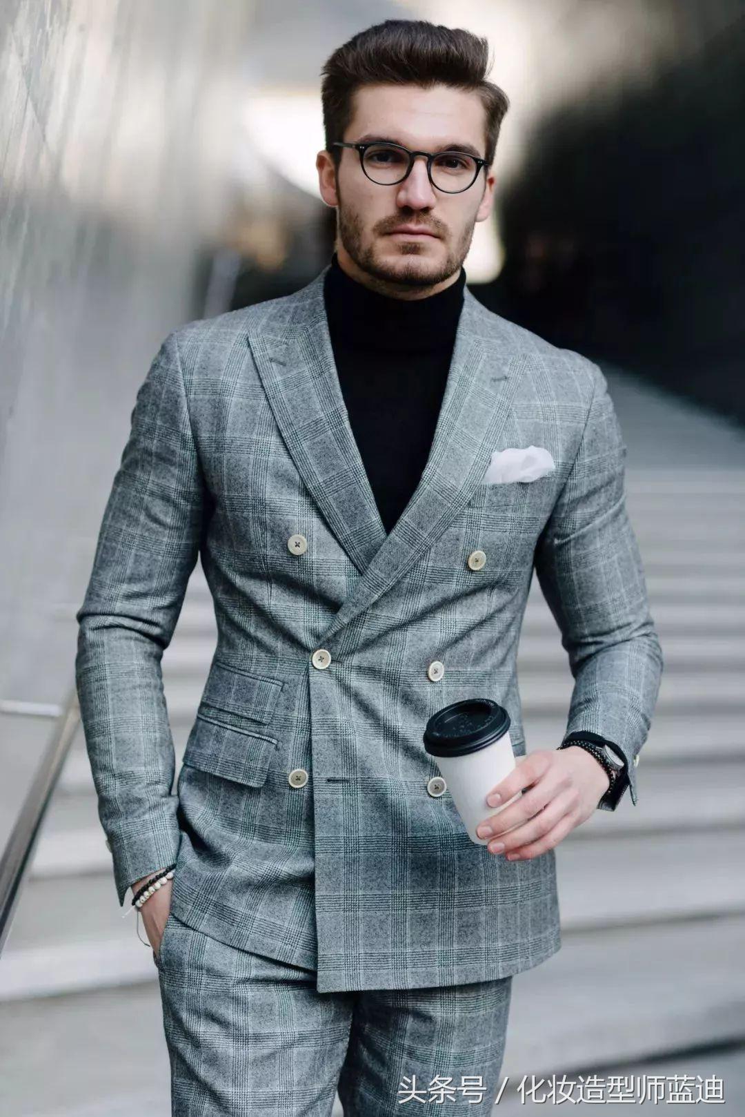 男装高领毛衫怎么搭配衣服,男士小高领毛衫