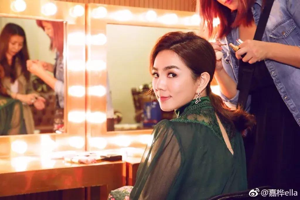 化妆浮粉起皮补救小妙招,冬季化妆卡粉浮粉怎么办教你一招