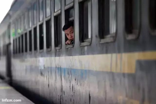 12306技术团队今年竟给自己打90分？！上百家抢票软件都笑了