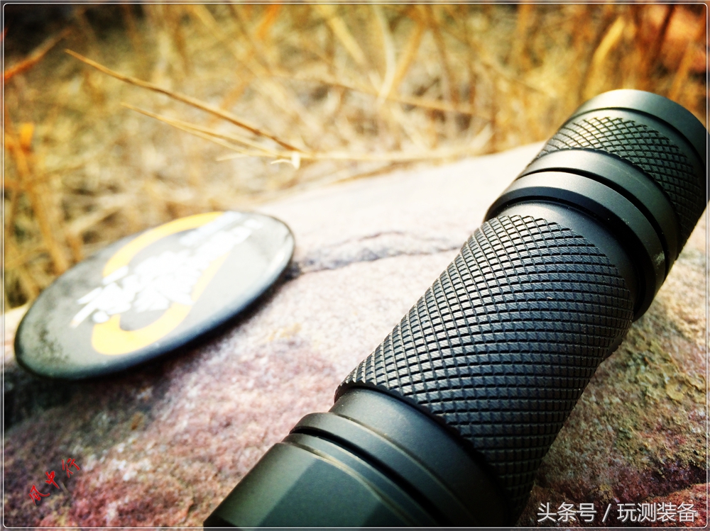 奈特科尔强光手电筒测评,nitecore奈特科尔10000流明手电筒