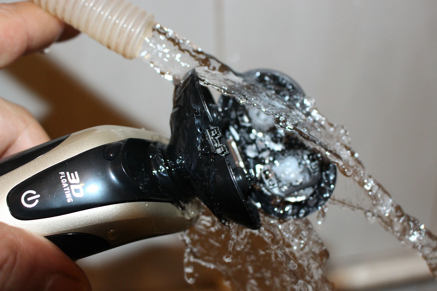 奔腾pw926参数,奔腾pw922电动剃须刀