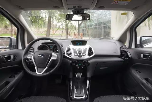 蜡烛灯+糟糕双离合，翼搏简直是廉价货里的“廉价机”！