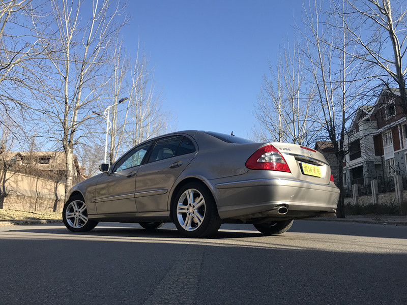 奔驰e280老款落地价,奔驰e280值得买吗