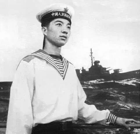 64岁成B站男神，“局座”张召忠怎么跟90后打成一片？|浑水独家