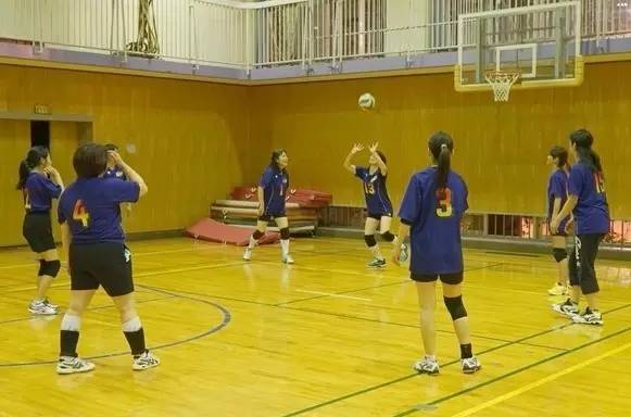 麻麻，请再打一次我完美柔润丰满的屁屁吧！