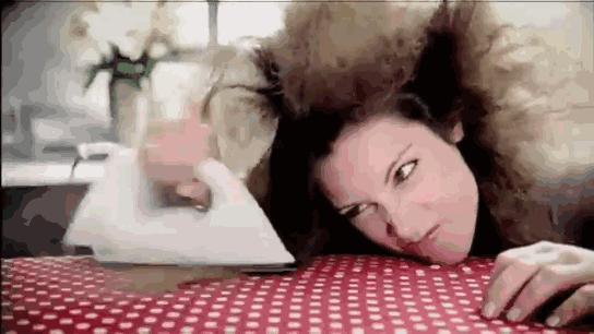 头发少的姑娘看过来,头发稀疏的朋友看过来