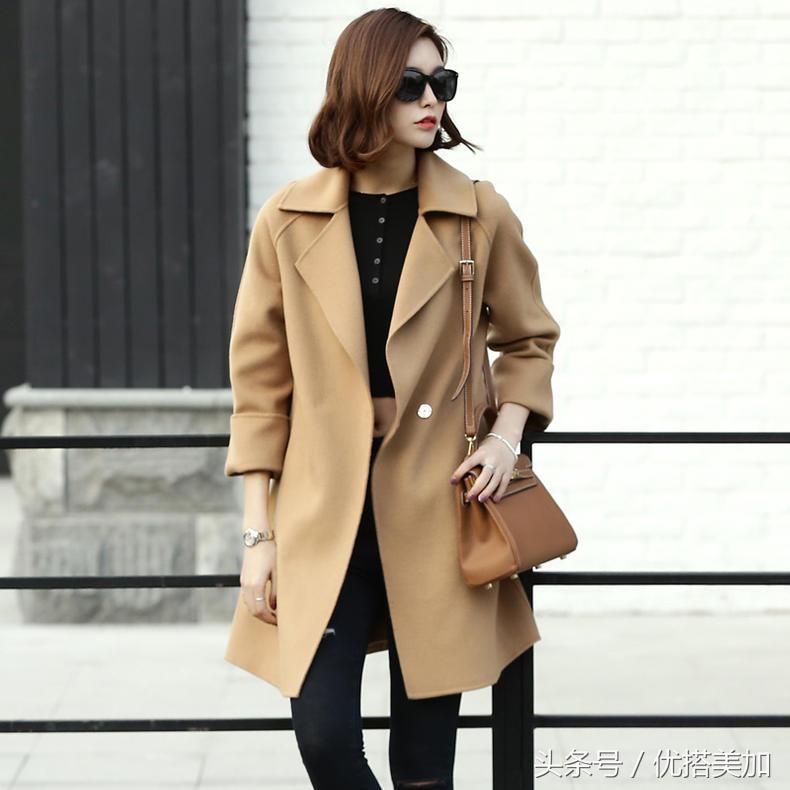 冬天下雪时尚羊绒大衣穿搭图片,谁说冬天不好穿搭的