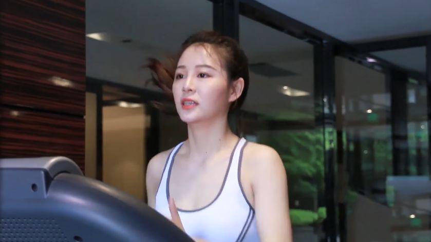 腿慢慢变粗了还能长高吗,腿变得又直又细又长