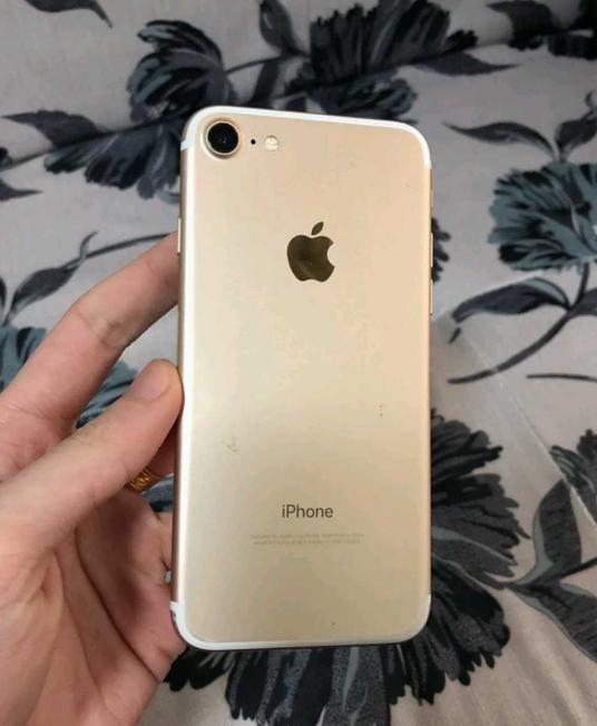 成色极品,这部卡贴的iPhone7只要两千块!性价比给力!