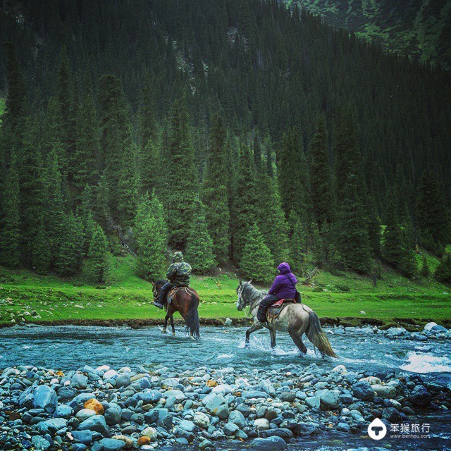 这里曾是中国领土，被誉为「中亚瑞士」，游客3天拿到电子签