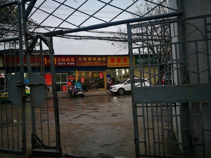 烟雨朦胧中的桂林山水,最简单桂林阳朔西街风景写生图片