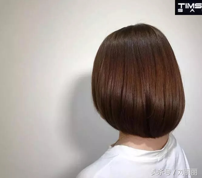 沙宣短发立体内扣发型图片,剪沙宣短发内扣教程