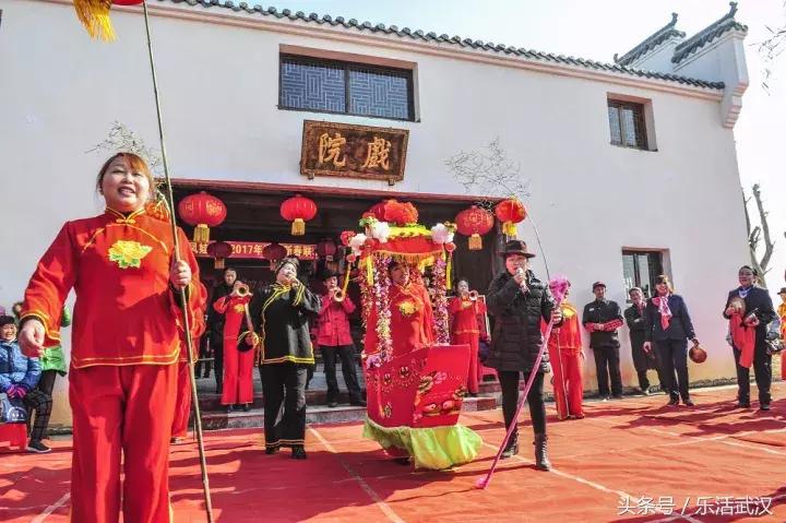 武汉春节新玩法,有一种过年叫宅在家里